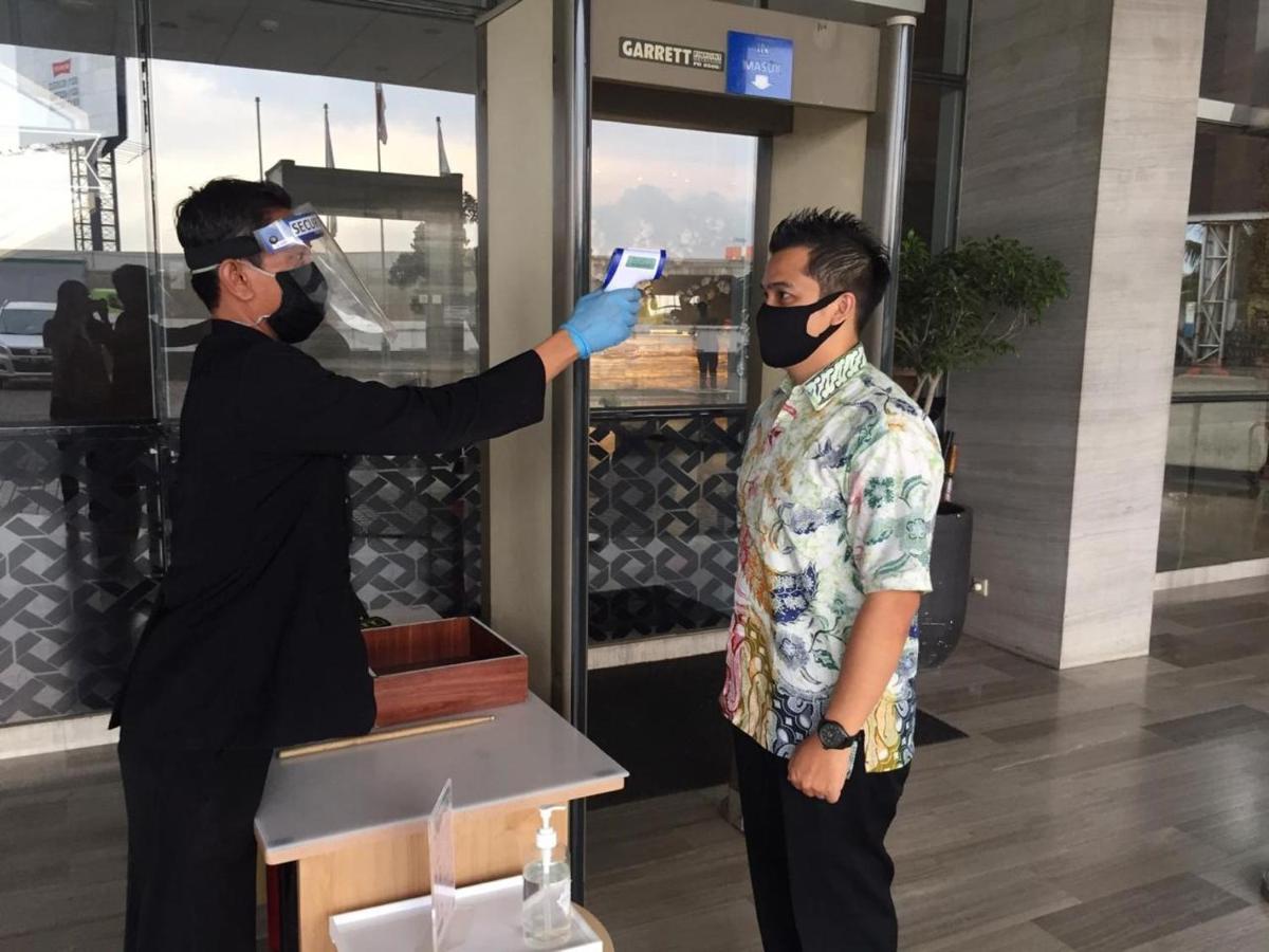 Zest Airport Jakarta By Swiss-Belhotel International Tangerang Eksteriør bilde