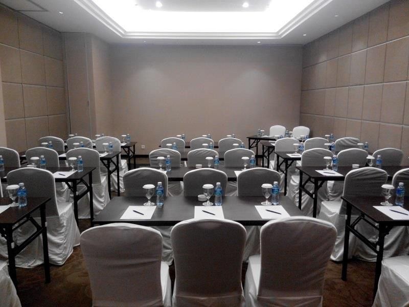 Zest Airport Jakarta By Swiss-Belhotel International Tangerang Eksteriør bilde